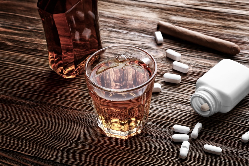 Alcohol with Trazodone in a table